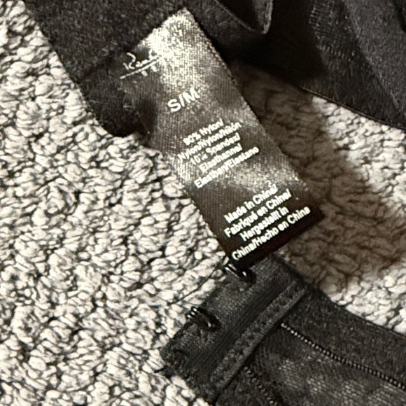 Rene Rofe Black Sheer Floral Lace Underwire Demi Bra with Bow Accents S/M - Picture 7 of 7